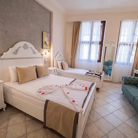 La Paloma 3*