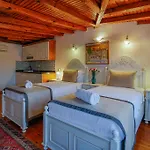La Paloma Hotel