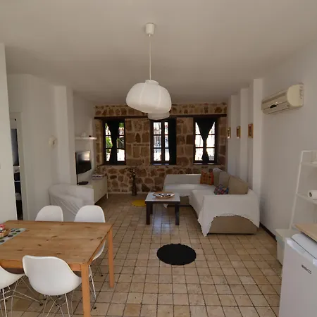 La Paloma 3*