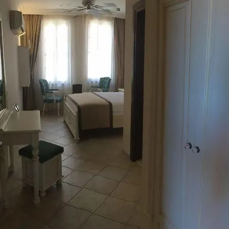 La Paloma Hotel